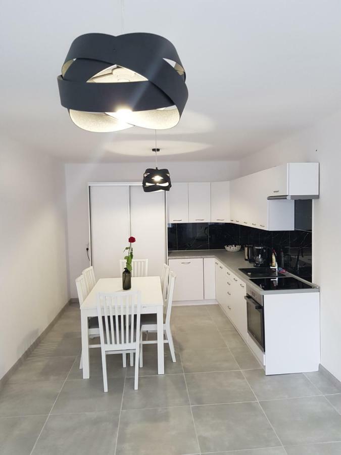 Pokoje Przy Zamku Podzamcze  Exterior foto