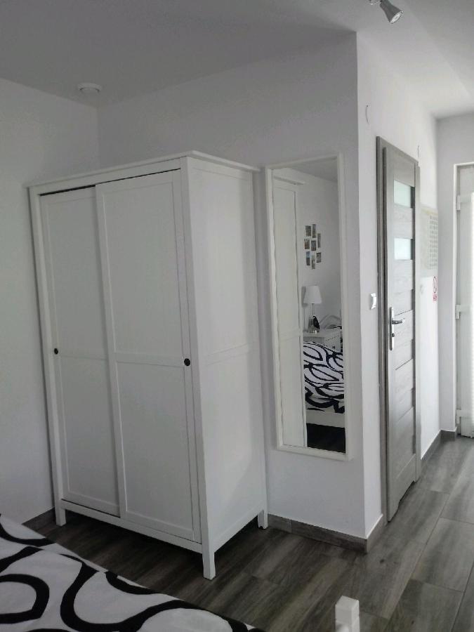 Pokoje Przy Zamku Podzamcze  Exterior foto